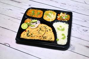 Veg Deluxe Thali