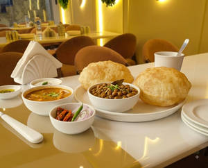 Chole Bhature (breakfast)