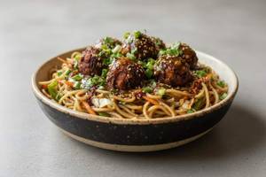 Chilli Garlic Noodles With Manchurian
