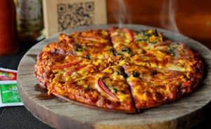 Makhani Paneer Bhurji Pizza