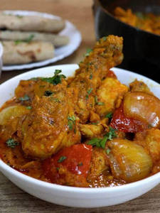 The Dual-onion Poultry (chicken Do Piyaza)