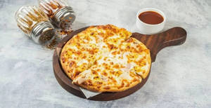 Paneer Onion Pizza Pie