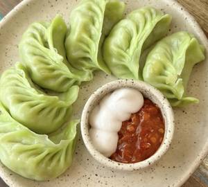 Veg steamed momos