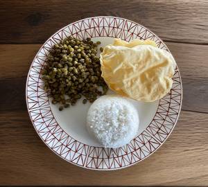 Puttu + Pappadam + Payar(100G)