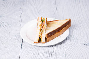Loaded Veg Sandwich [4 Pieces]