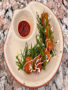 Stuffed Mushroom With Hot Garlic Dip
