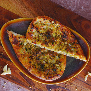 Lahsooni Kulcha