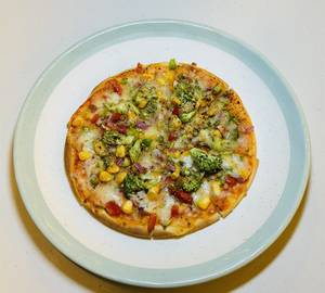 Veg pizza    [6 inch]