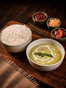 Chicken Thai Curry With Steam Rice