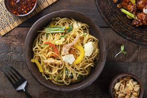 Wok Tossed Noodles Non-Veg (Serves 1-2)