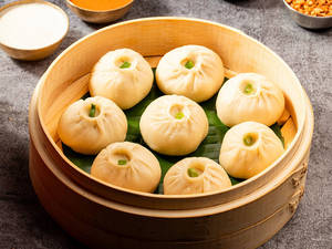 Steamed Mutton Momos (8 Pcs)