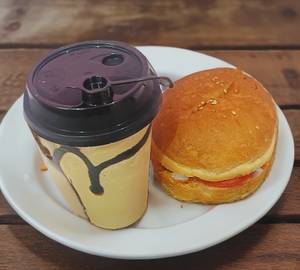 Combo [serves 1] cold coffee + veg cheese burger