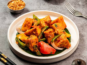 Chilli Paneer Dry (8 Pcs)