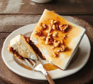 Walnut Cheesecake pastry square