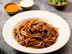 Chicken Stir Fried Udon Noodles