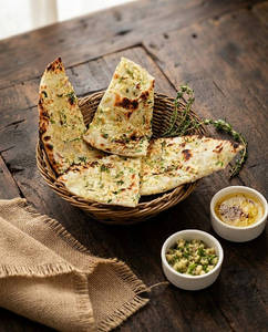 Plain Cheese Garlic Naan