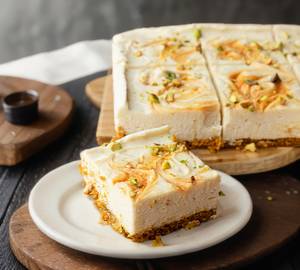 Pista Cheesecake Pastry