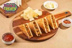 Paneer Tikka Sandwich With Cheese