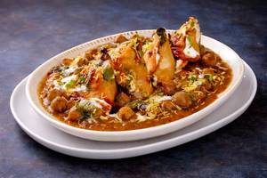 Samosa chaat