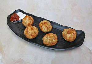 Veg Momos (fried)