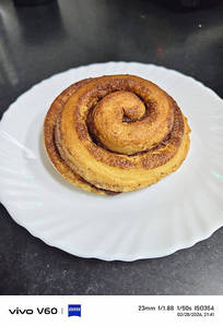 Cinnamon Roll
