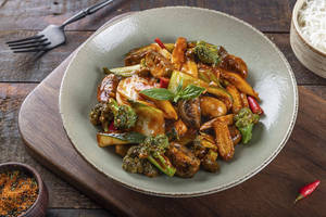 Thai Style Basil Vegetables (Serves 1-2)