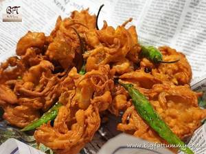 Onion Bhajiya (100 Gms)