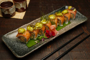 Jalapeno Avocado Salmon (8 pcs)