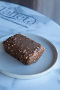 Chocolate Rocher Dry Cake