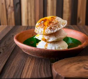 Ghee Karam Podi Idli 6Pcs