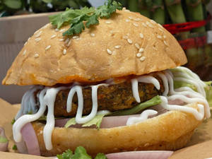Aaloo Tikki Burger