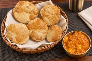 Poori(5Pcs) With Choice Of Sabzi