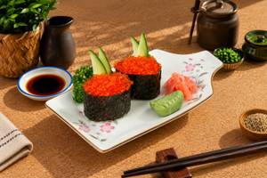 Tobiko Gunkan Maki