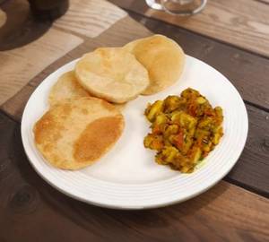 Dry potato sabzi and poori [5]