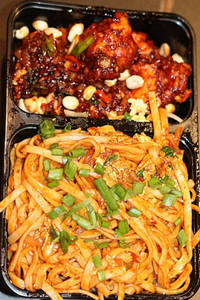 LO MEINN CHICKEN & KUNG PAO CHICKEN