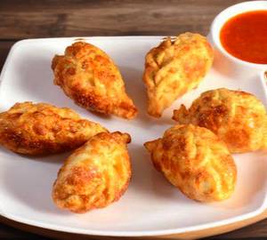Veg momos [6 pieces]