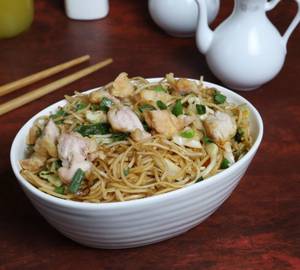 Hakka Chicken Noodles
