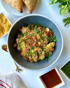 Samosa Ragda Chaat