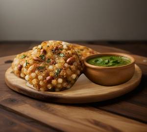 2 Sabudana Wada With Chutny