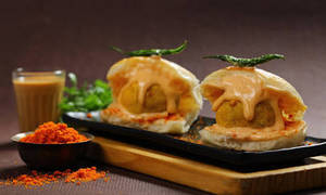 Asli Cheese Vada Pav