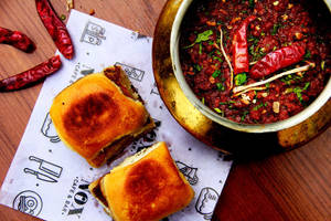 Mutton Keema + Pao