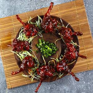 Classic Chicken Lollipop In Kung Pao Sauce (Serves 6 Pcs)