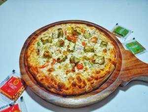 Hariyali Paneer Pizza