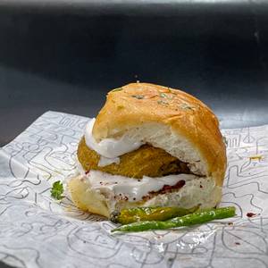 Mayo vada pav