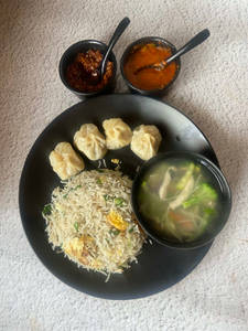 Momo + Fried Rice + Clear Soup [Veg]