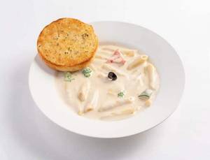 Non Veg Fusilli Alfredo Pasta