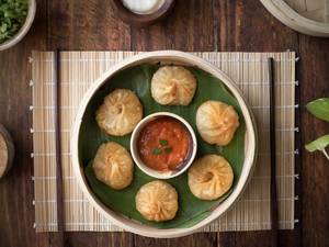 Veg Fried Momos [6 Pieces]