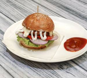 Cheese Paneer Aloo Tikki Burger