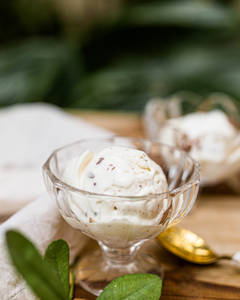 Dulce De Leche with choco chips