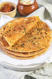 Paneer Paratha[2 Pc] With Curd, Pickle And Butter + Sweet Lassi